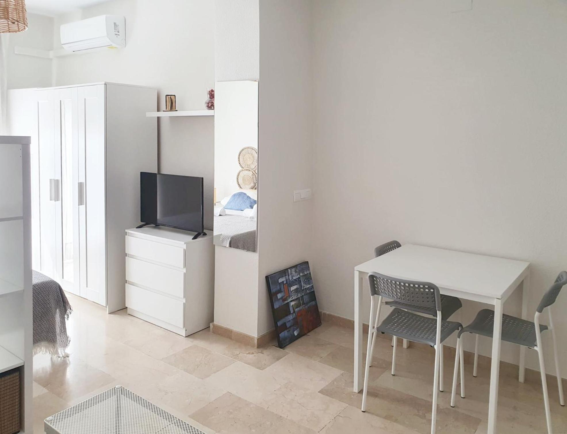 Sol Y Arte Suites Malaga Centro Buitenkant foto